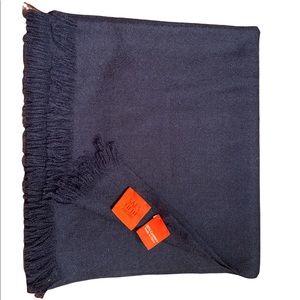 Luxurious Saks Fifth Avenue Cashmere scarf